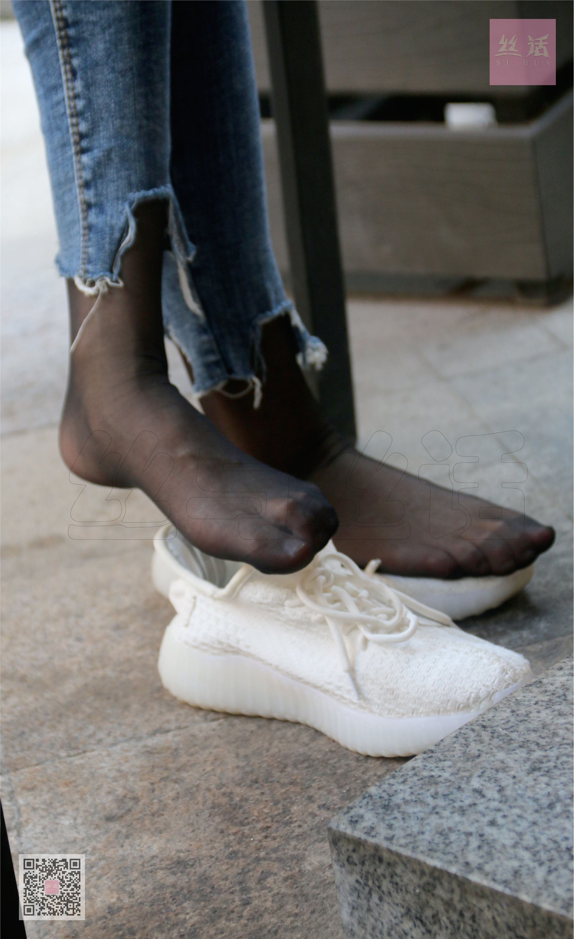 SiHua思话  SH006 婧娴 步行街偶遇库里斯